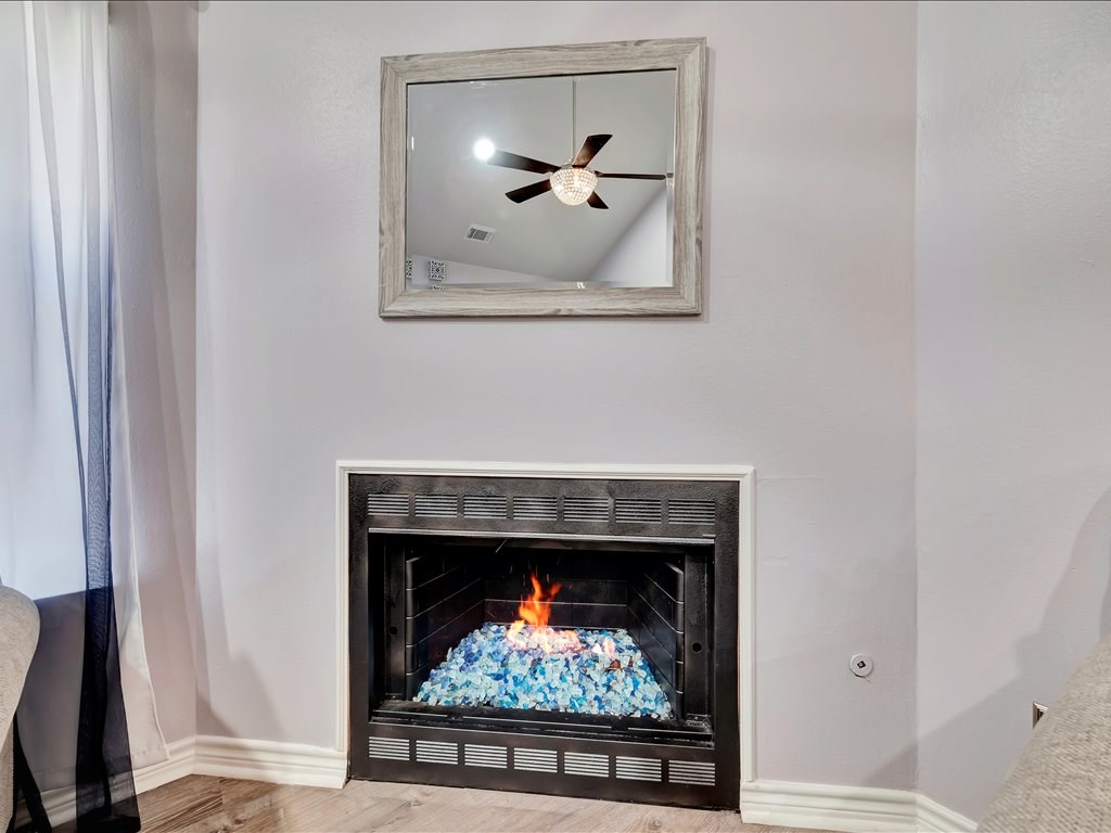 343 Cedaridge Property Photo 10