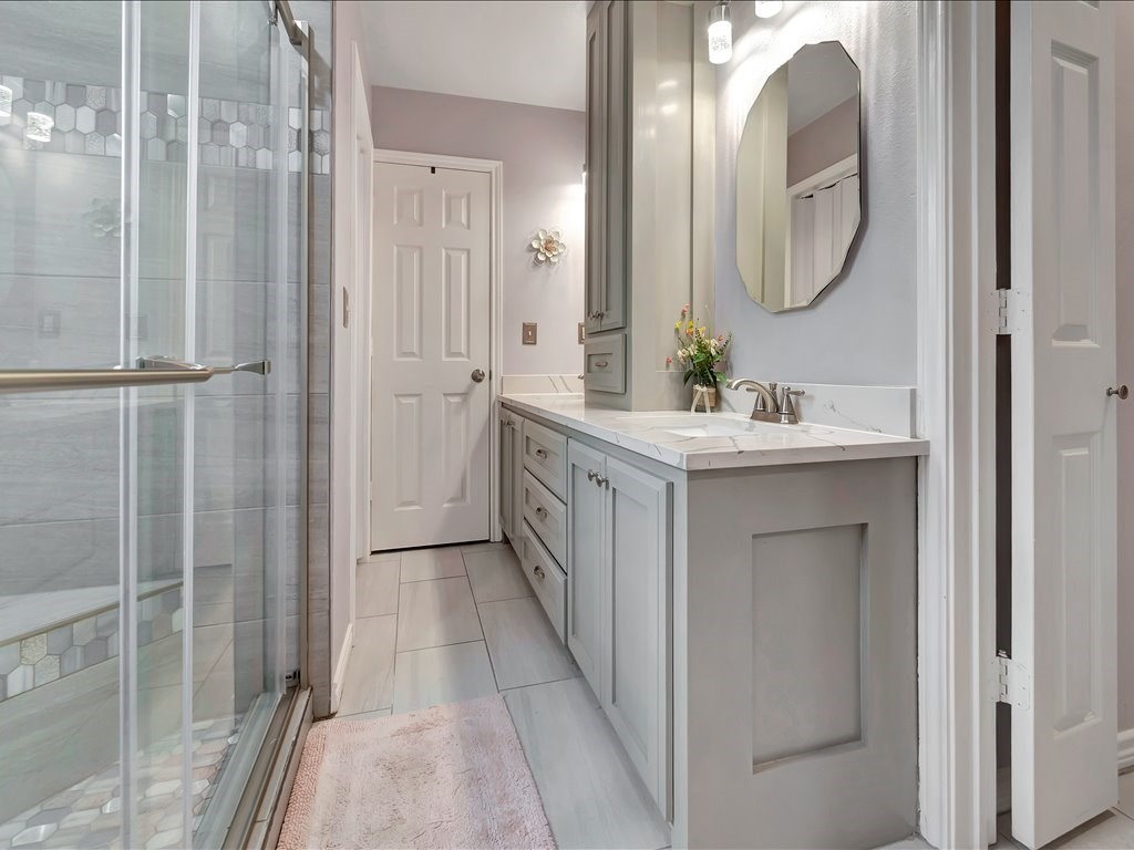 343 Cedaridge Property Photo 19