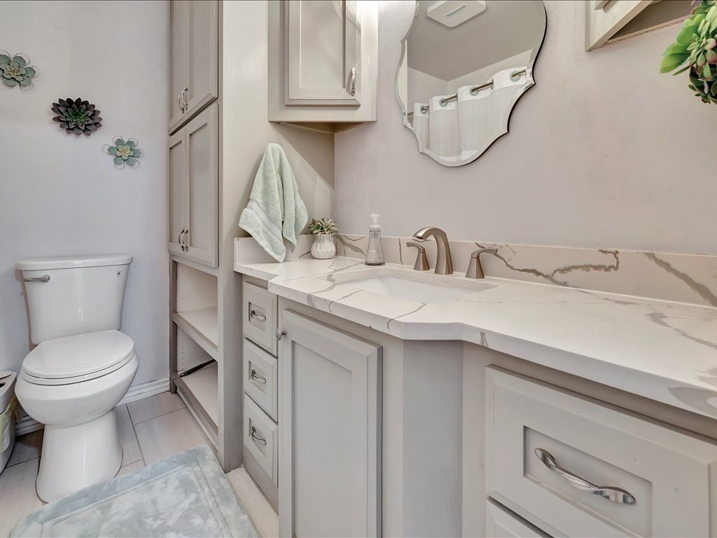 343 Cedaridge Property Photo 22