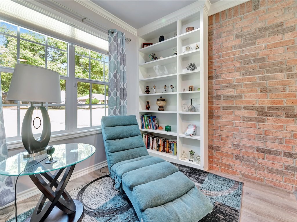 343 Cedaridge Property Photo 26