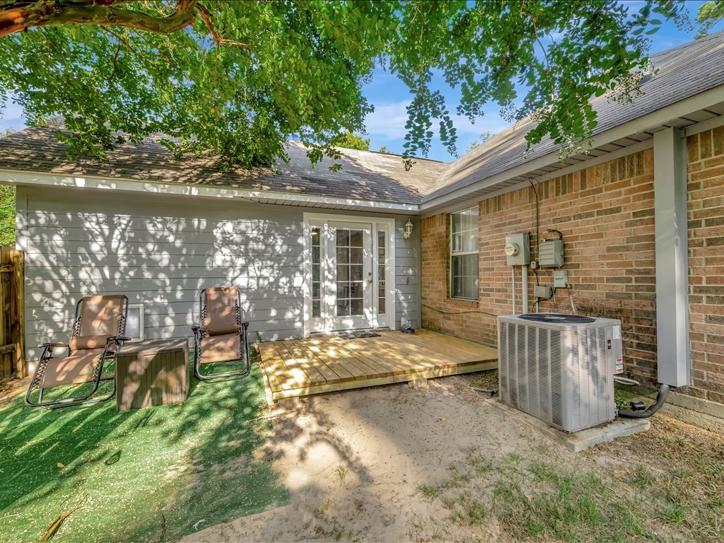 343 Cedaridge Property Photo 28