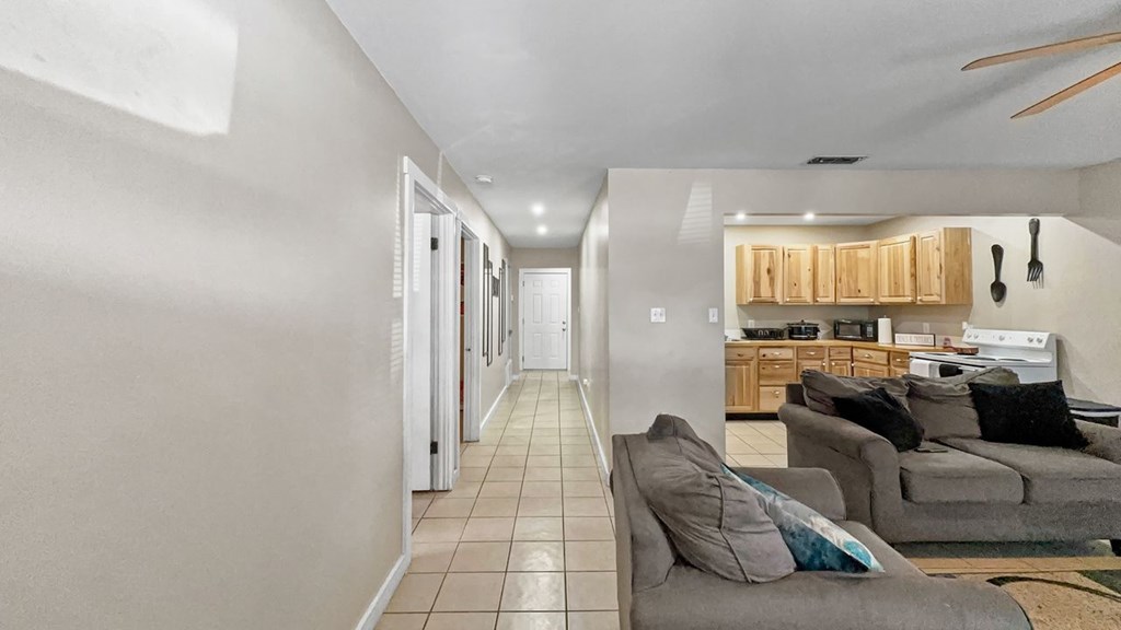 300 Cedar Property Photo 13