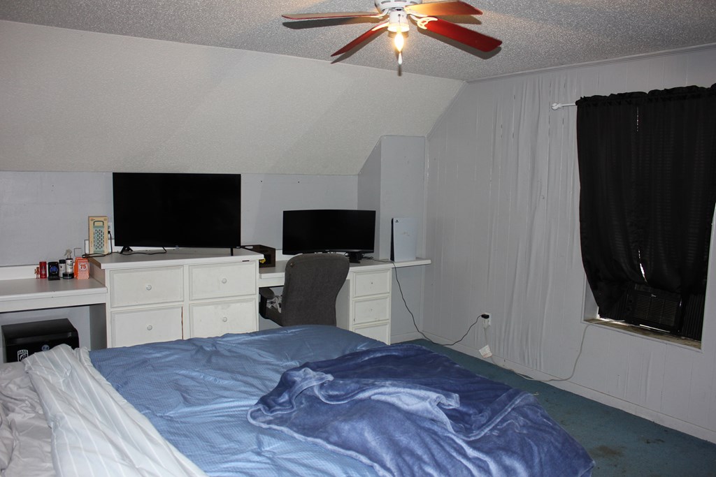 1208 North Wheeler Property Photo 11