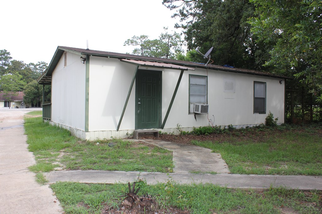 1208 North Wheeler Property Photo 17