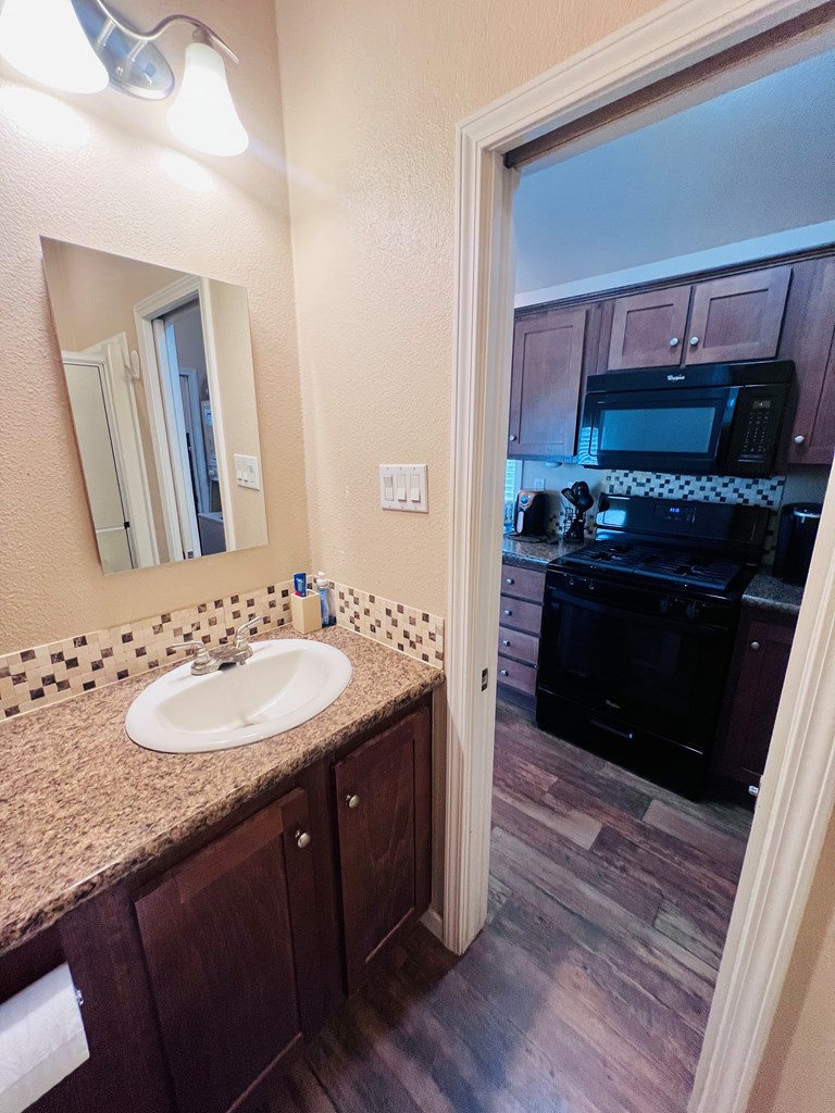 430 Pine Cone Lane Property Photo 13
