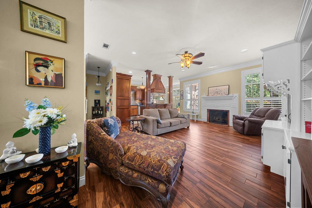 624 Oakview Drive Property Photo 4