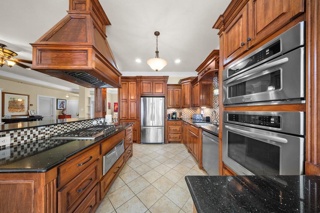 624 Oakview Drive Property Photo 10