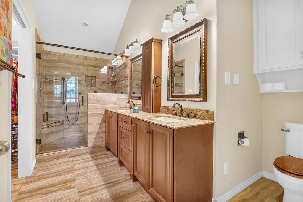 624 Oakview Drive Property Photo 18
