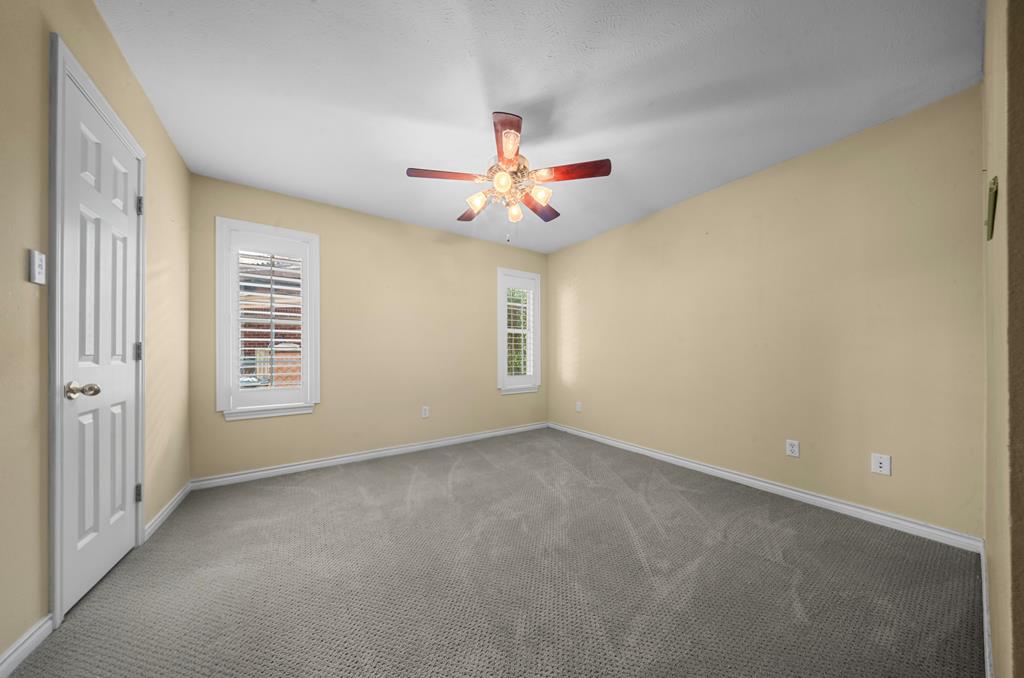 624 Oakview Drive Property Photo 22