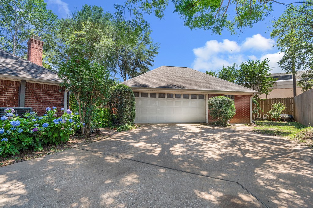 624 Oakview Drive Property Photo 43