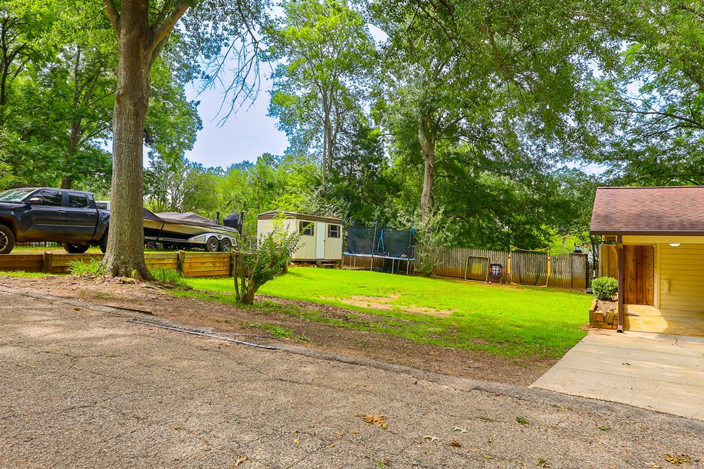 106 N Ayish Street Property Photo 19