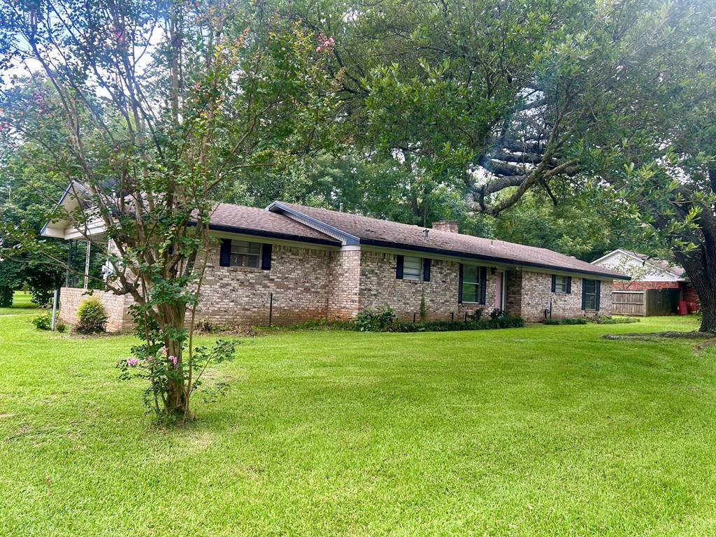 222 East Parker Property Photo 1