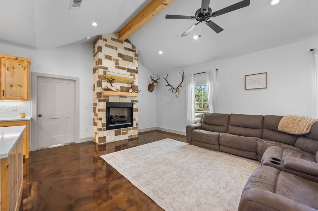 2831 Cr 751 Property Photo 5