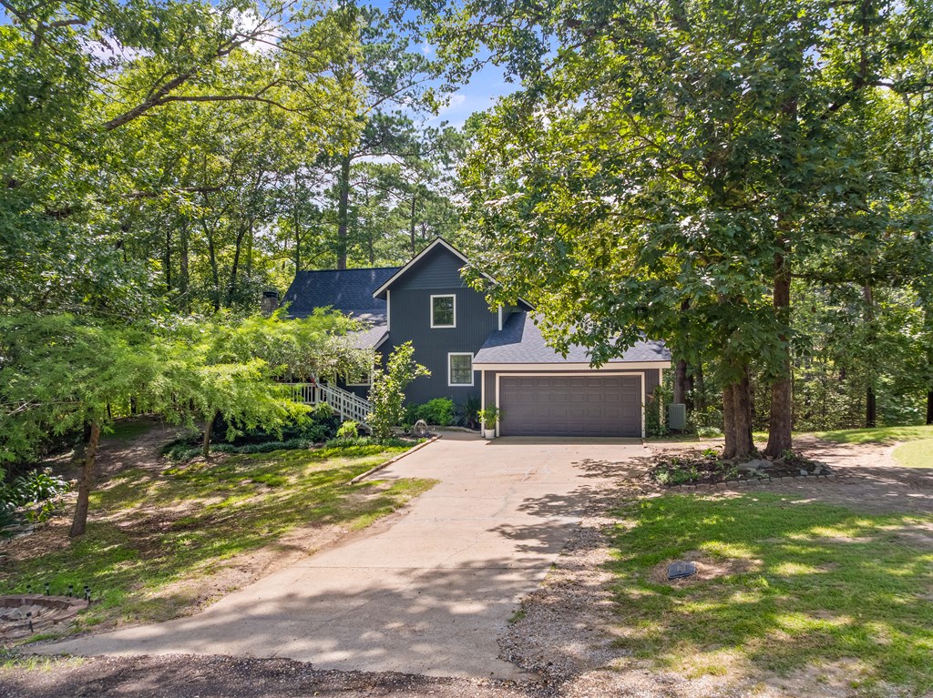 279 Angler Loop Property Photo 5