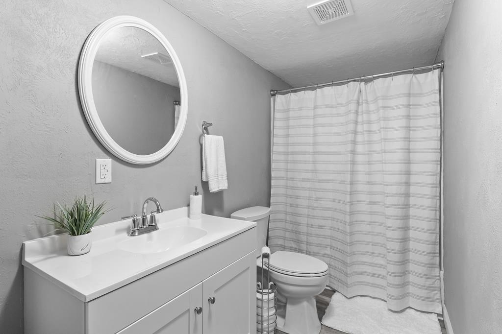 279 Angler Loop Property Photo 29