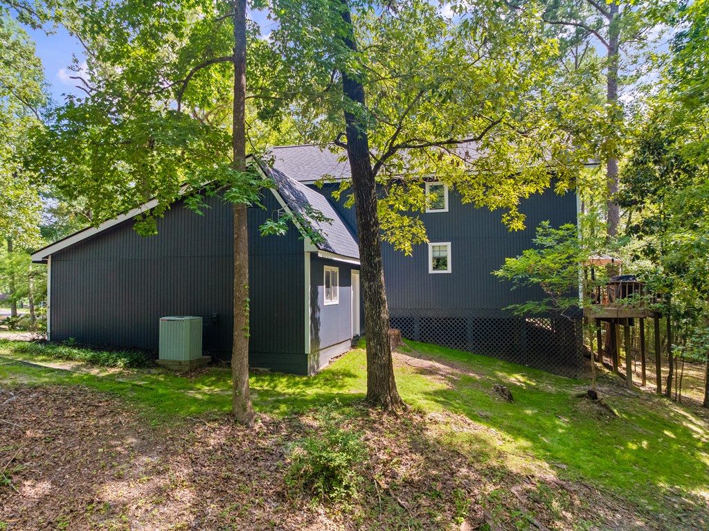 279 Angler Loop Property Photo 34