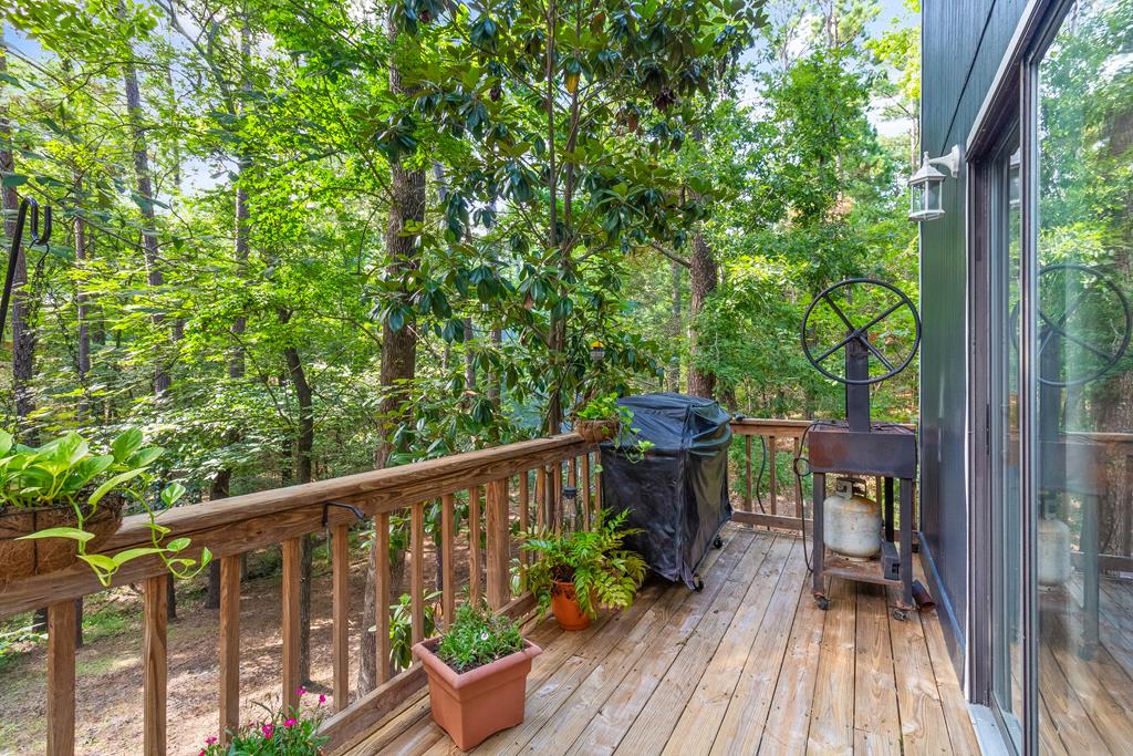 279 Angler Loop Property Photo 36