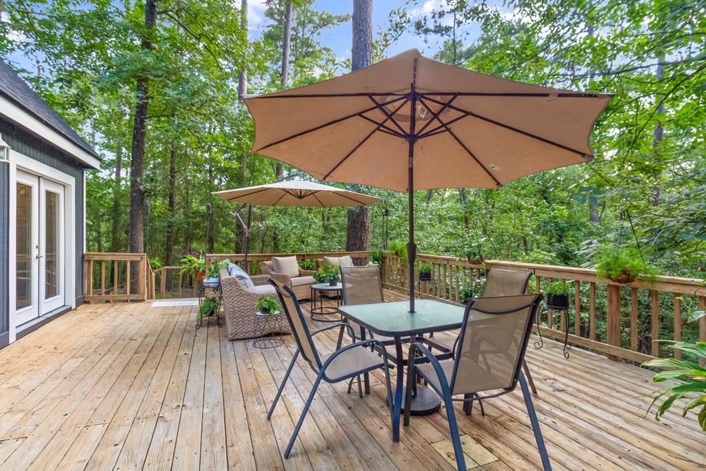 279 Angler Loop Property Photo 37
