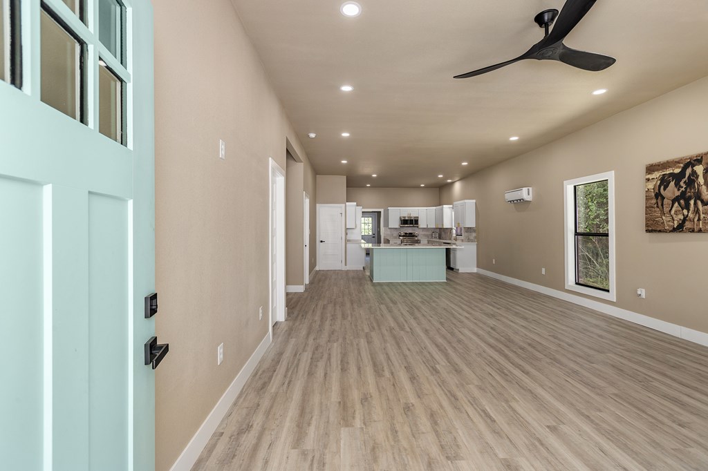 448 Commerce Property Photo 3