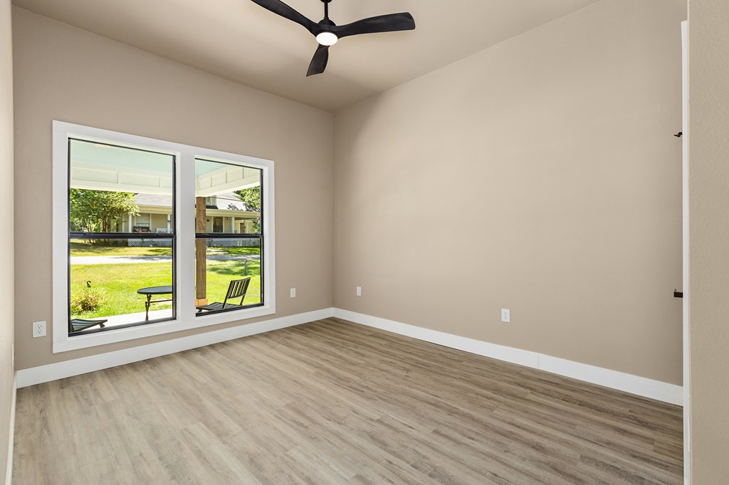 448 Commerce Property Photo 17