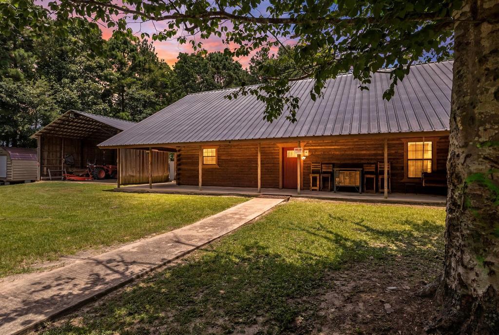 245 Private Road 8368 Property Photo 1