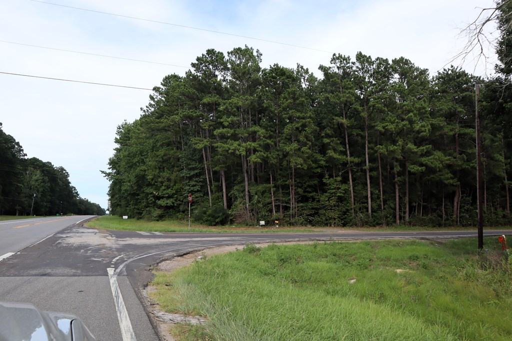 Pid# 36938 Hwy 103e Property Photo 6