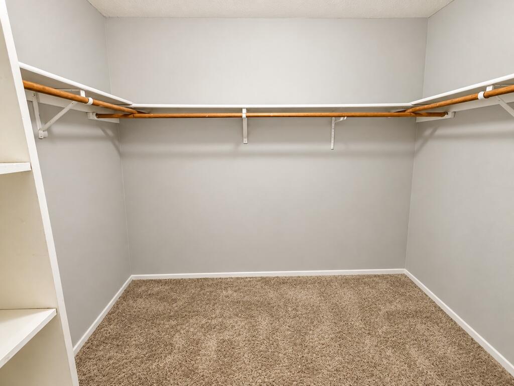 1307 Edgewood Circle Property Photo 13
