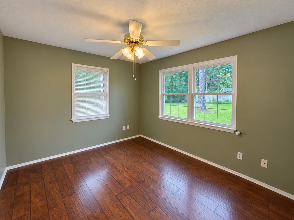 1307 Edgewood Circle Property Photo 16