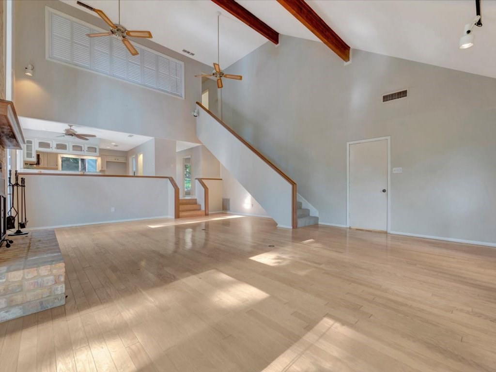 1100 Chestnut Property Photo 15
