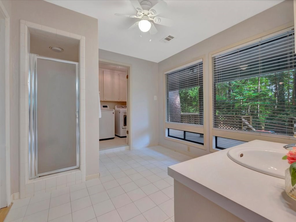 1100 Chestnut Property Photo 20