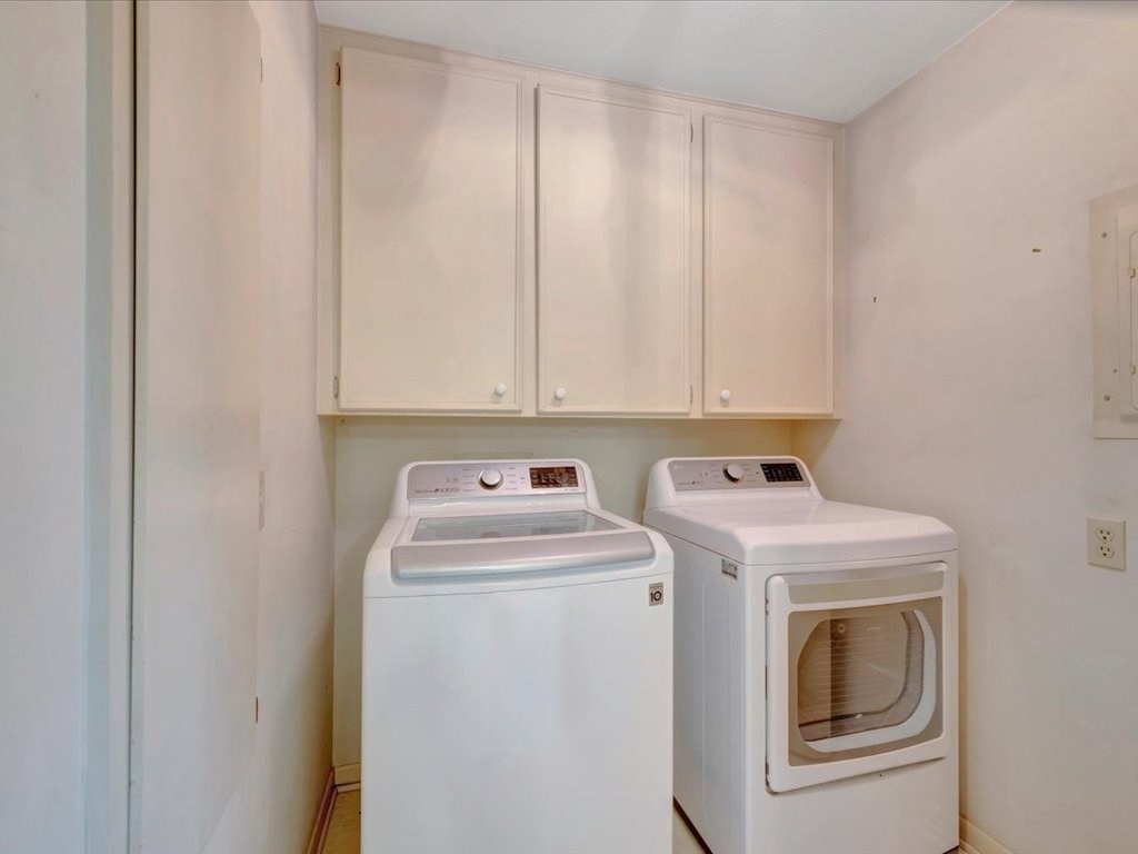 1100 Chestnut Property Photo 22