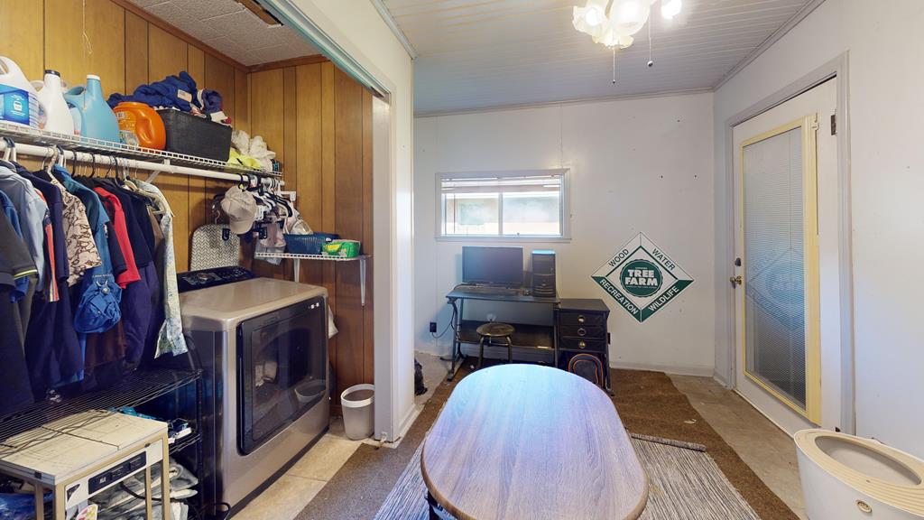 605 Pine Street Property Photo 12