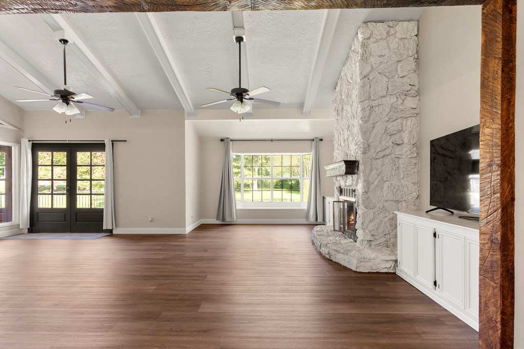 130 Cr 199 Property Photo 4