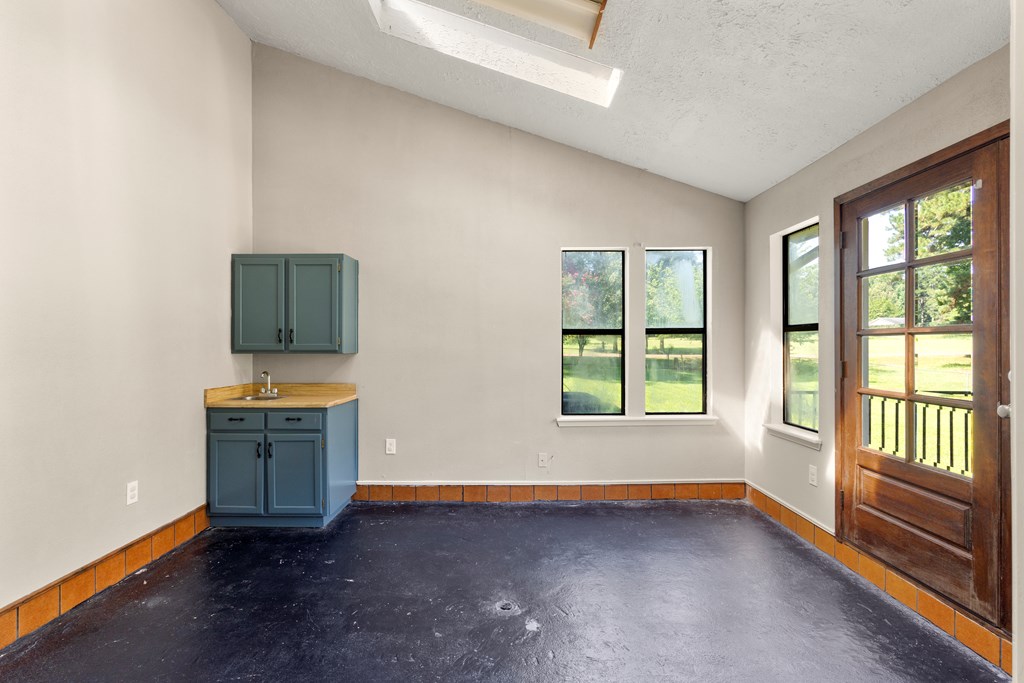 130 Cr 199 Property Photo 8