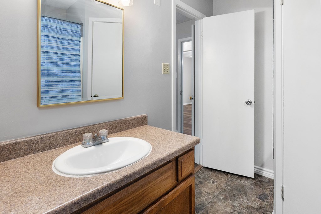 402 Forest Creek Drive Property Photo 17