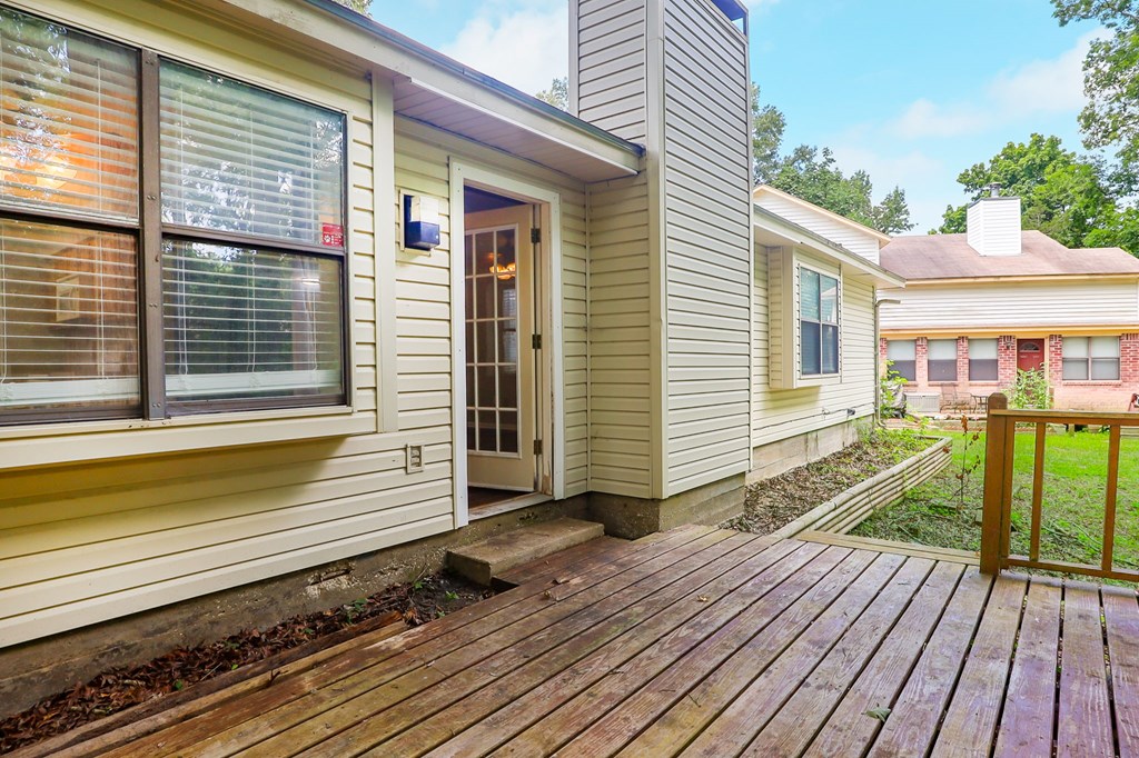 402 Forest Creek Drive Property Photo 26