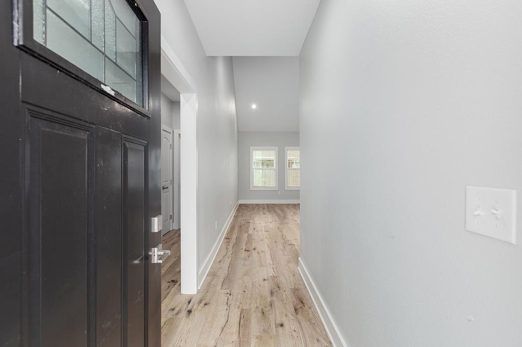 435 Cedar Hill Loop Property Photo 8