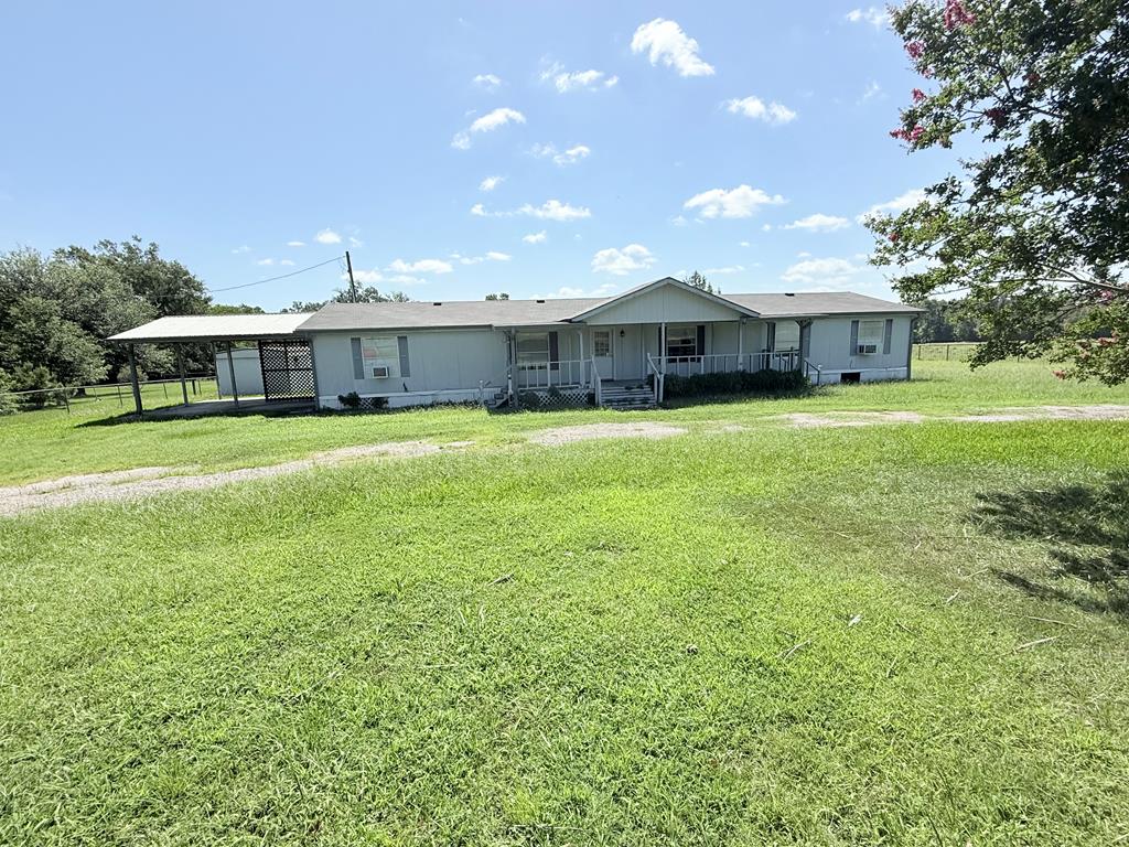 24050 Fm 95n Property Photo 1