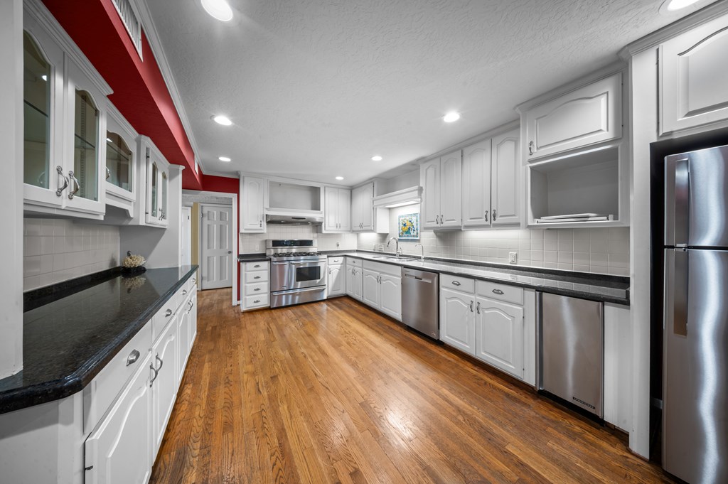 1027 Creek Bend Drive Property Photo 6