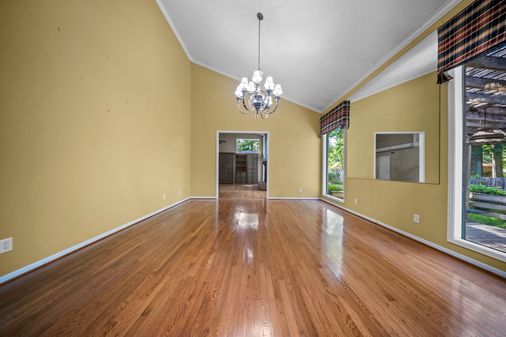 1027 Creek Bend Drive Property Photo 10
