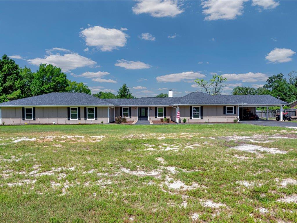 1196 Fm 706s Property Photo 1