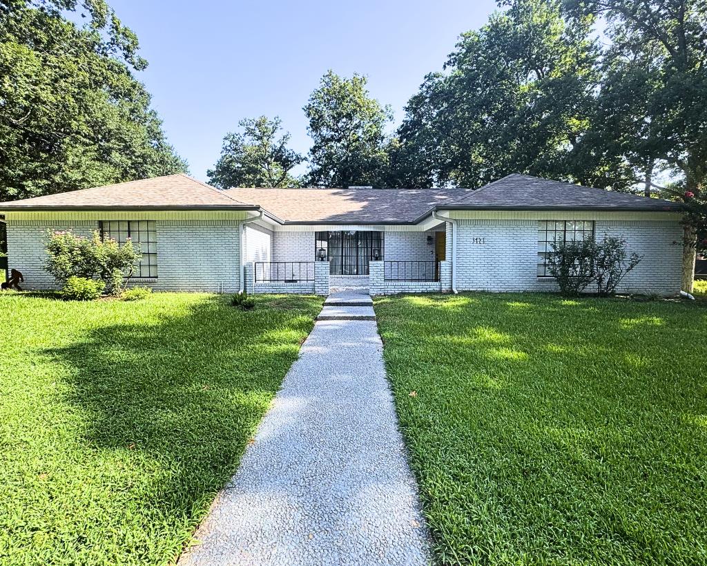 3421 Baywood Drive