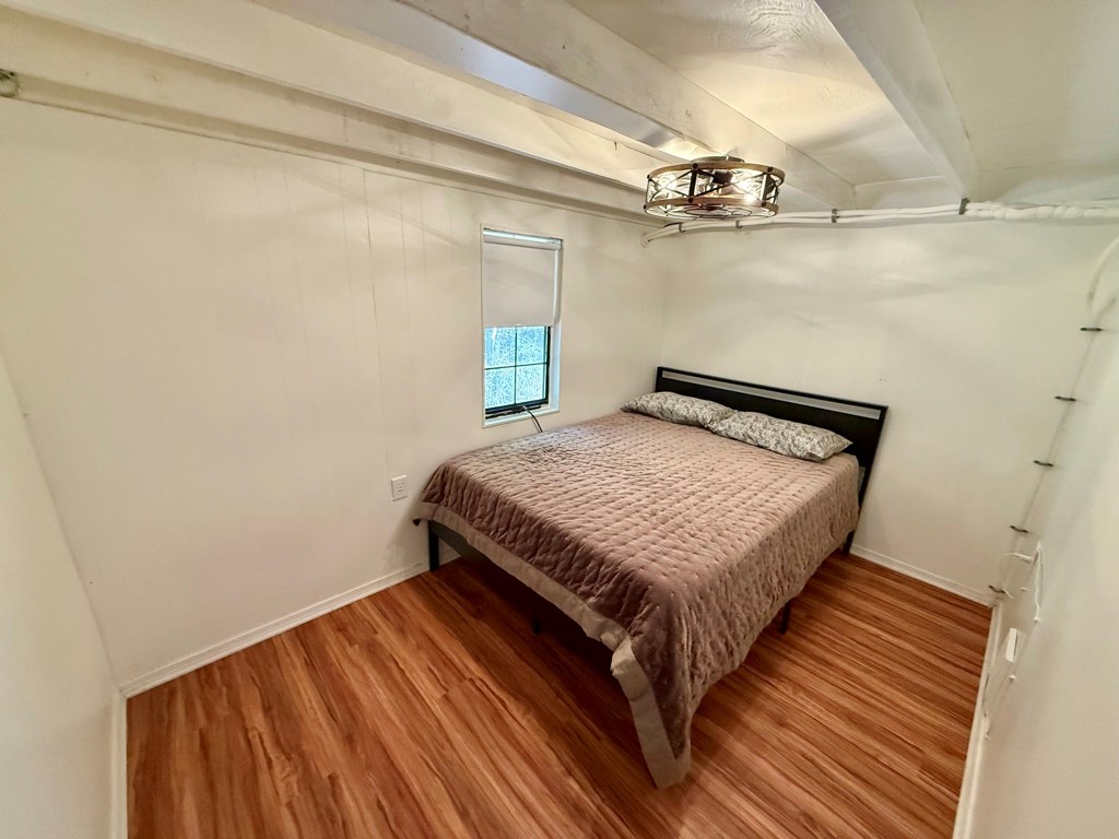425 Monument Drive Property Photo 13