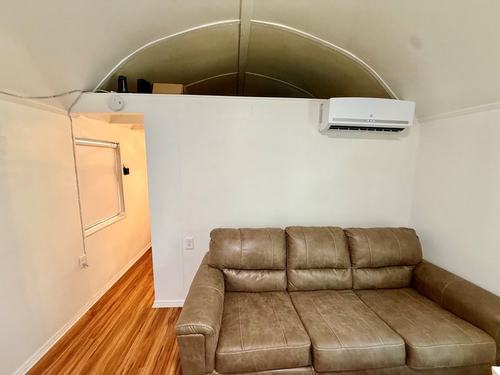 425 Monument Drive Property Photo 17