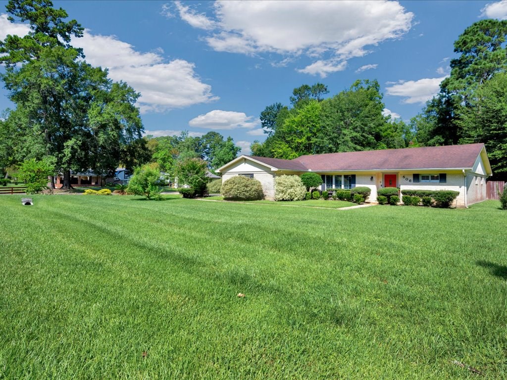 506 Carter Drive Property Photo 2