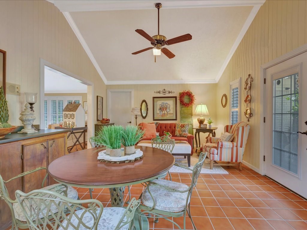 506 Carter Drive Property Photo 11