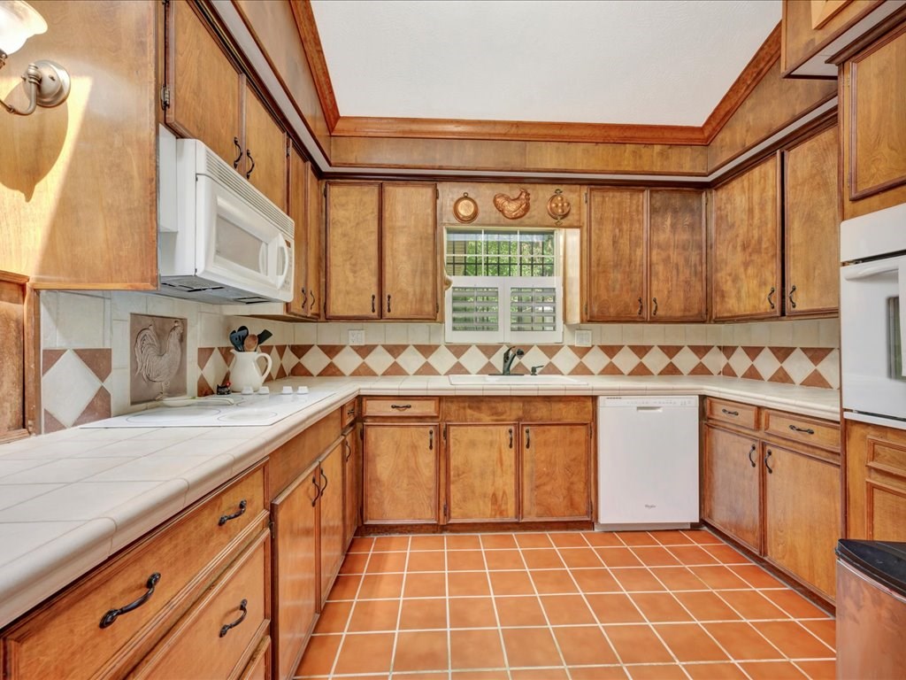 506 Carter Drive Property Photo 17
