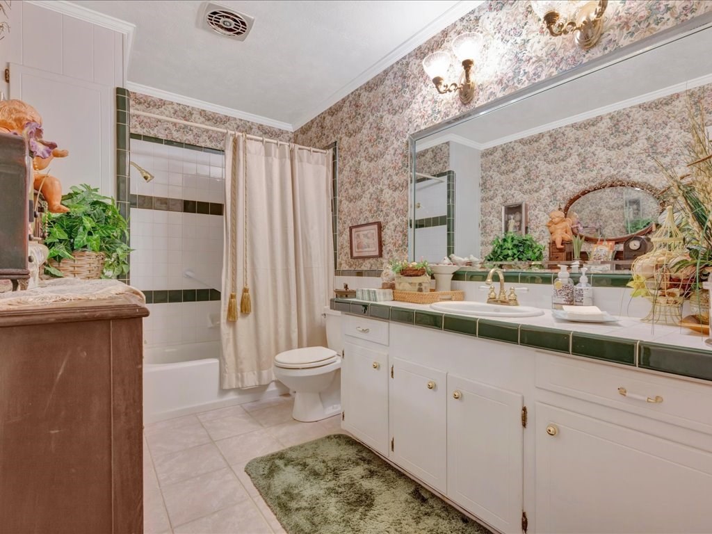 506 Carter Drive Property Photo 24