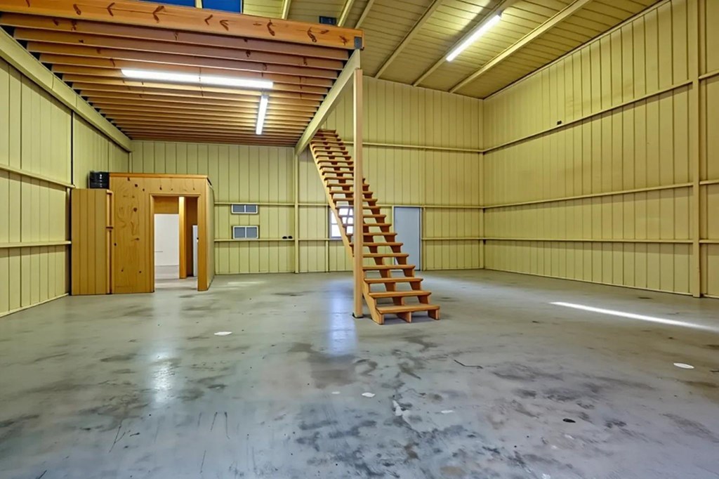 120628 Mcknight Road Property Photo 18