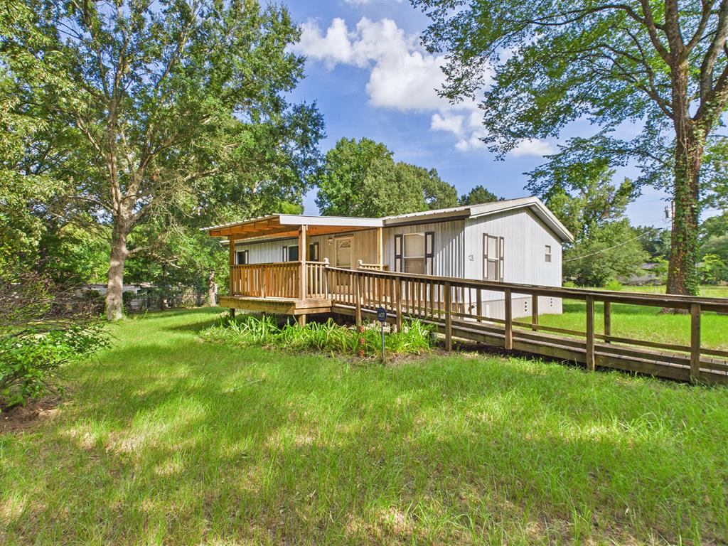 129 Kay Dr Property Photo 1